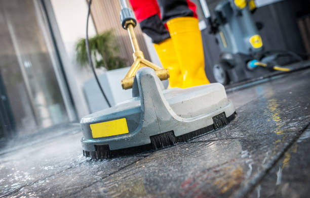 Best Deck Pressure Washing  in Elgin, TX